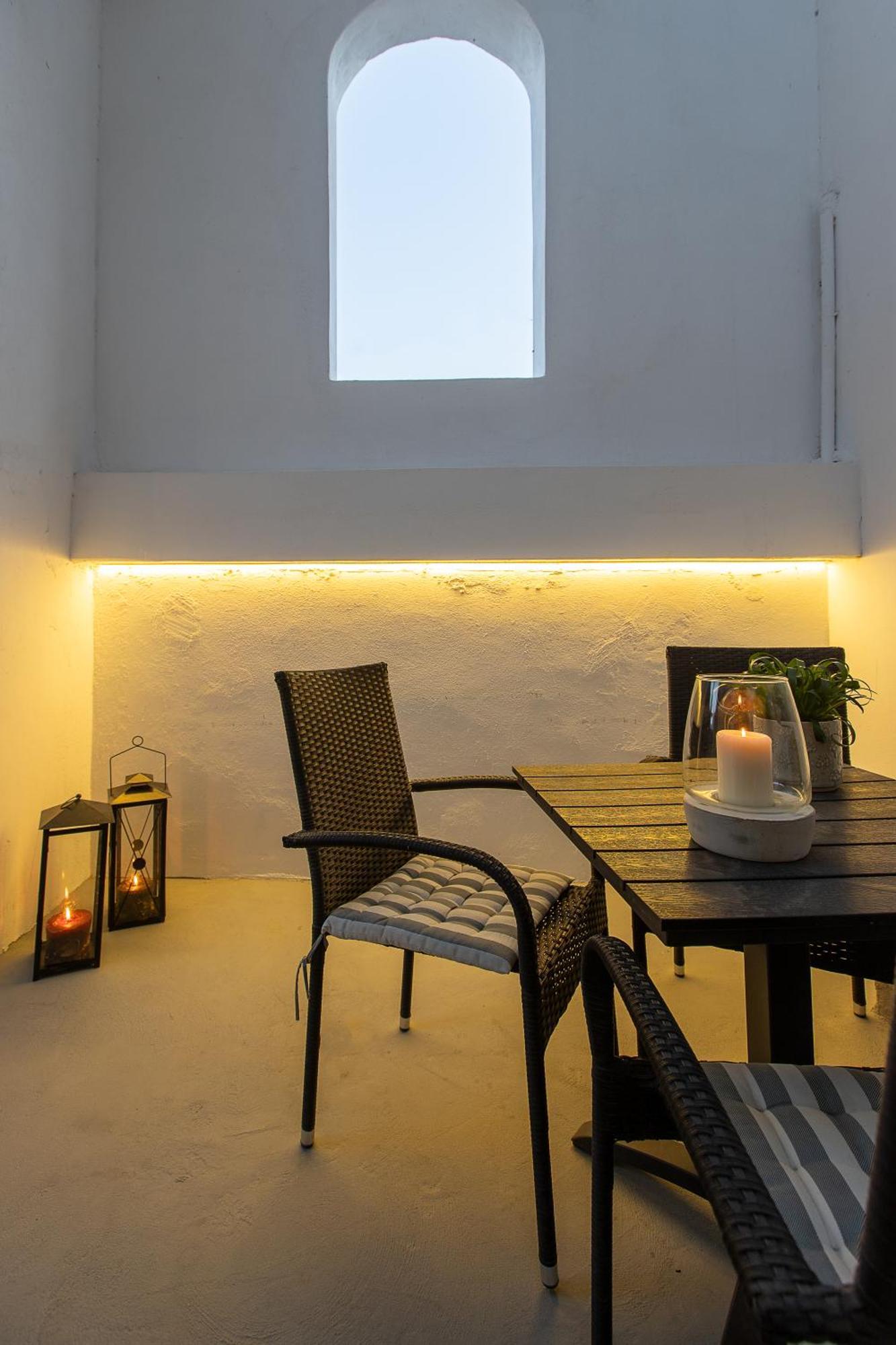Santorini Villatzio Suites Мессария Экстерьер фото