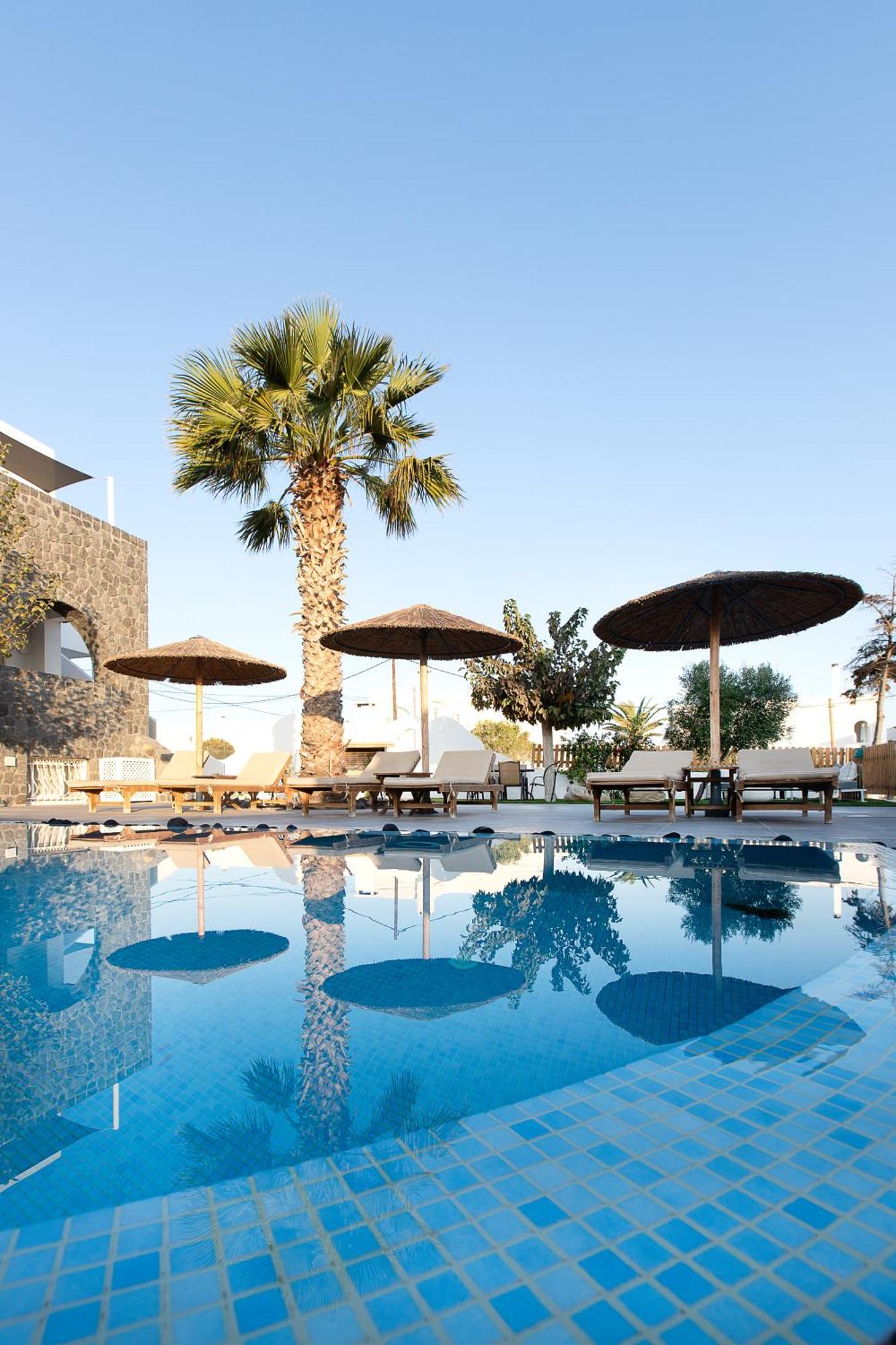Santorini Villatzio Suites Мессария Экстерьер фото