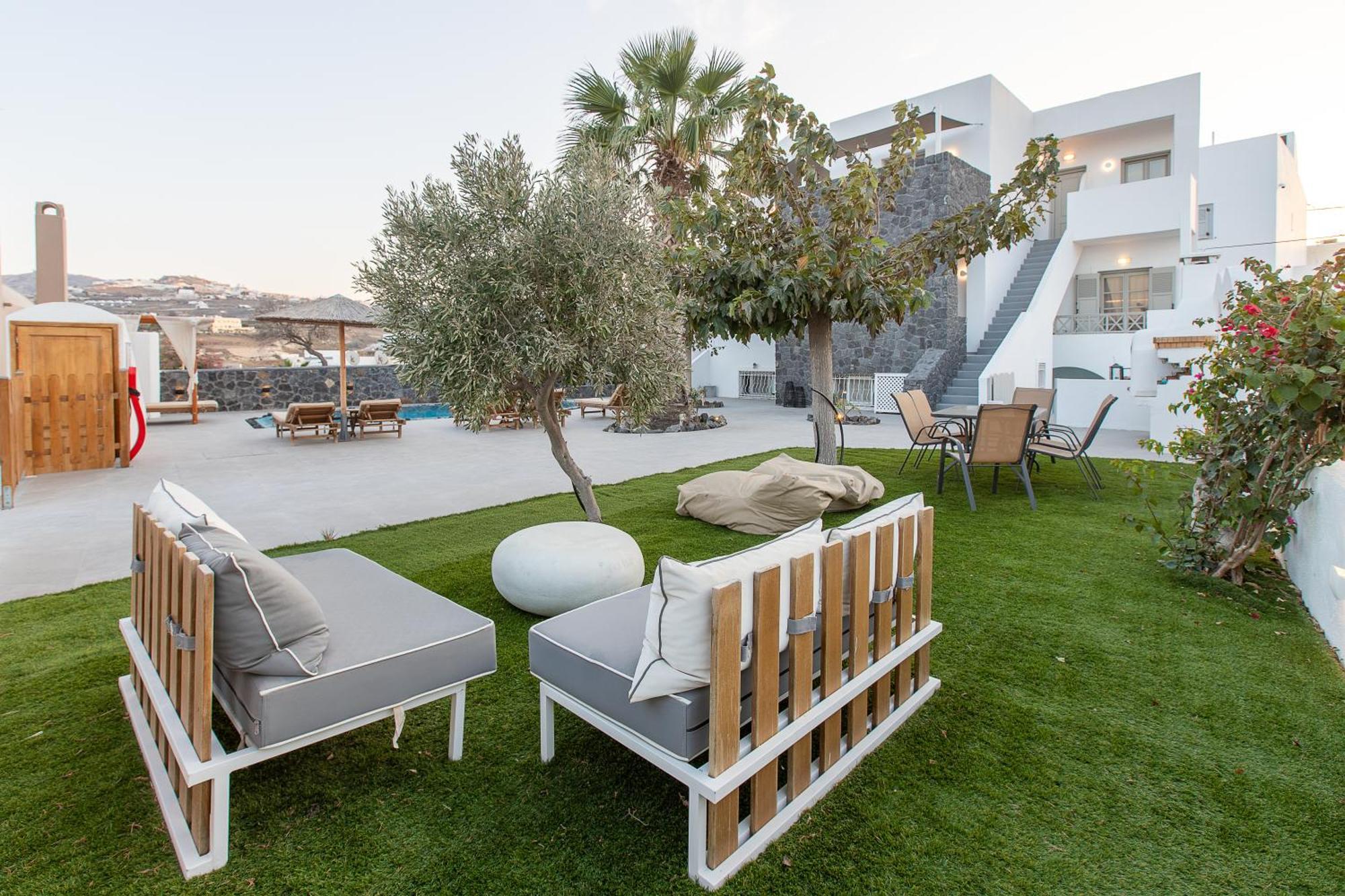 Santorini Villatzio Suites Мессария Экстерьер фото