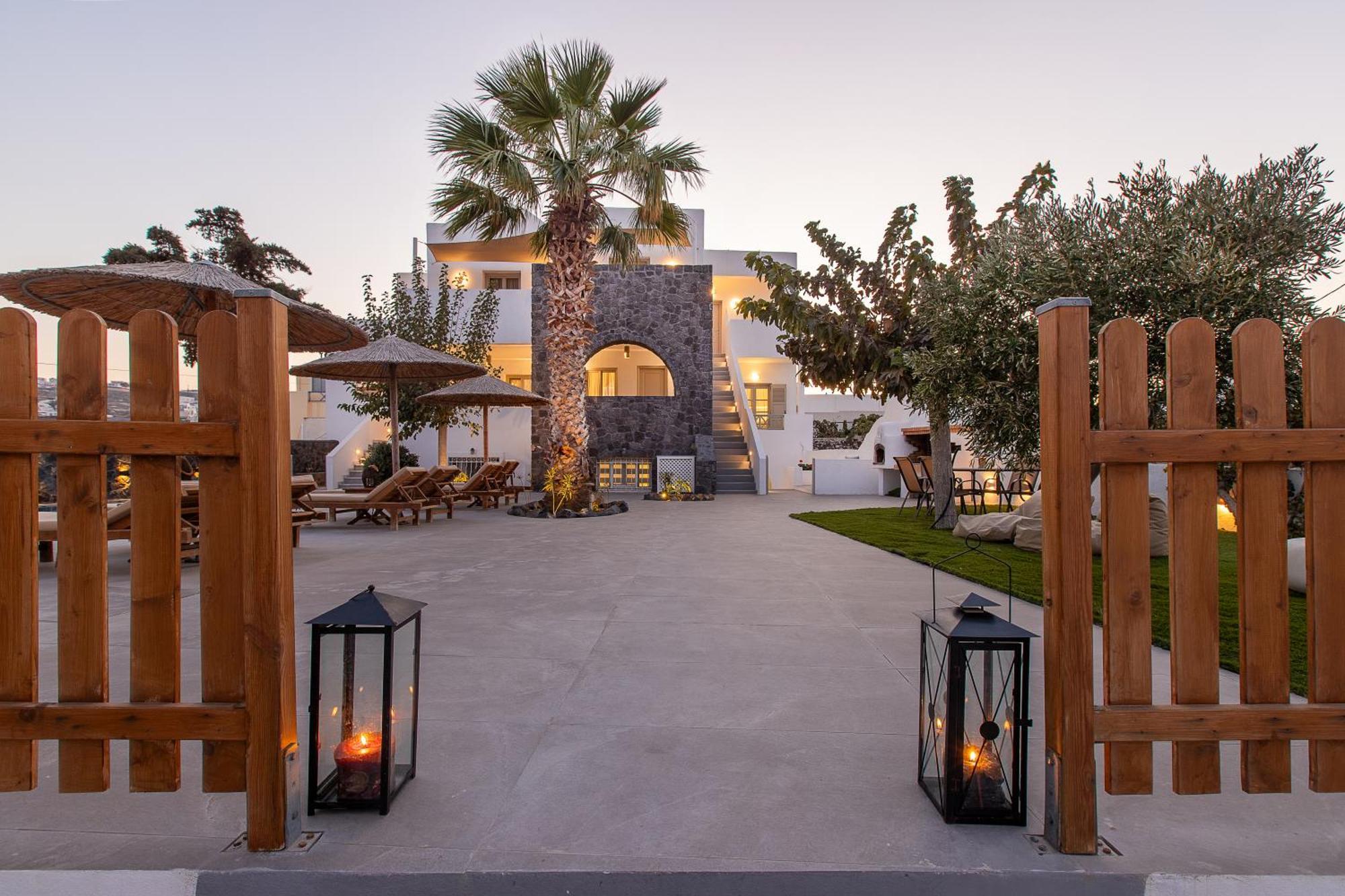 Santorini Villatzio Suites Мессария Экстерьер фото
