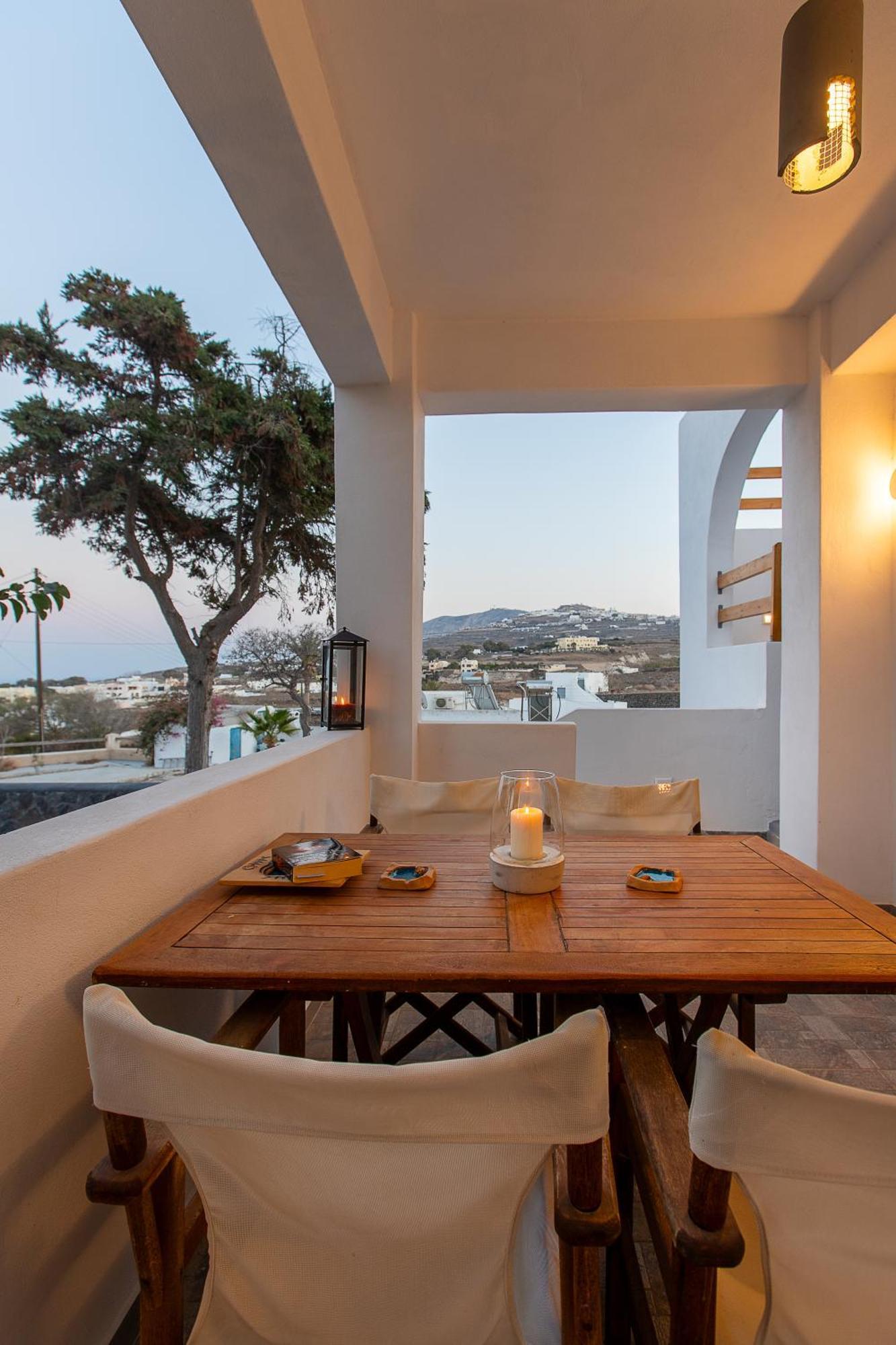 Santorini Villatzio Suites Мессария Экстерьер фото